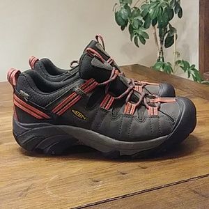 Keen shoes